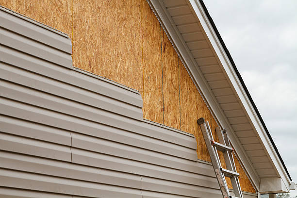 24/7 Emergency Vinyl Siding experts in Camp Dennison, OH